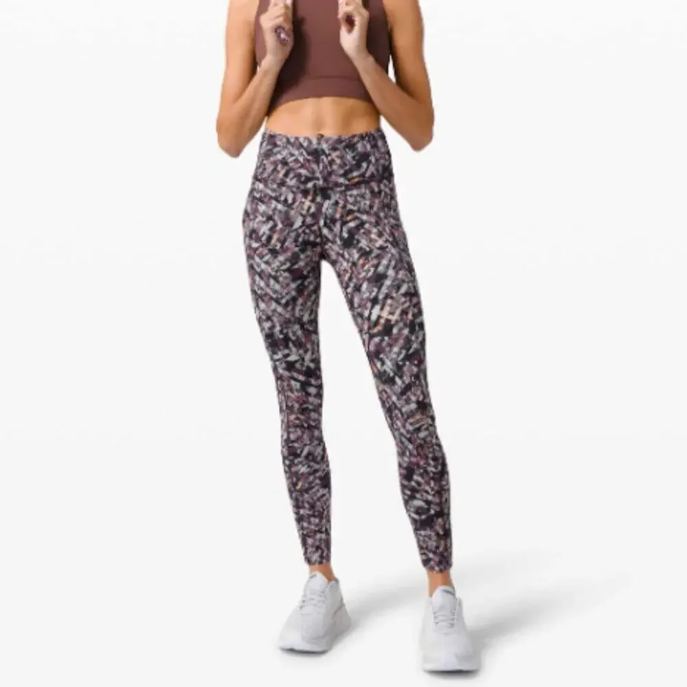 Lululemon Fast and Free Tight II 25
